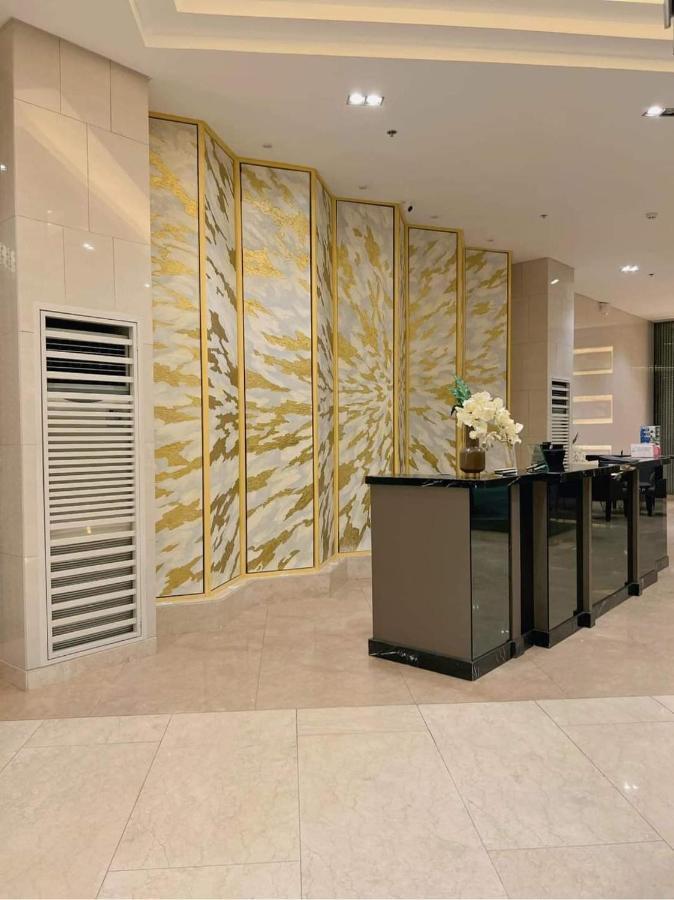 One Bedroom Condo Unit Fame Residences Manila Exterior foto