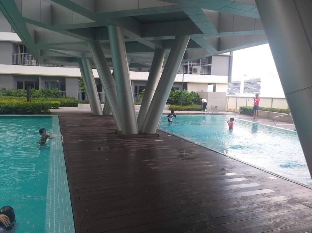 One Bedroom Condo Unit Fame Residences Manila Exterior foto